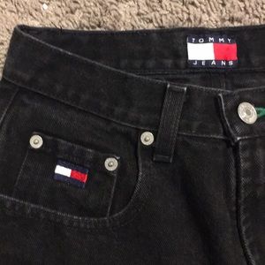 VINTAGE TOMMY HILFIGER SHORTS